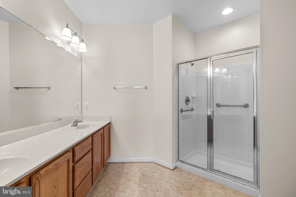 8601 Roaming Ridge Way #303