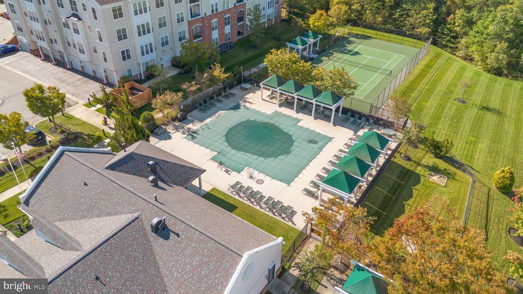 8601 Roaming Ridge Way #303