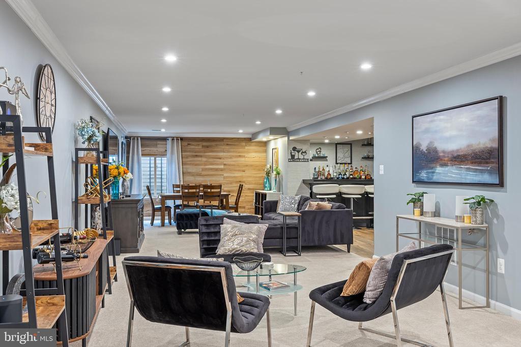 7720 PESTLE LANE