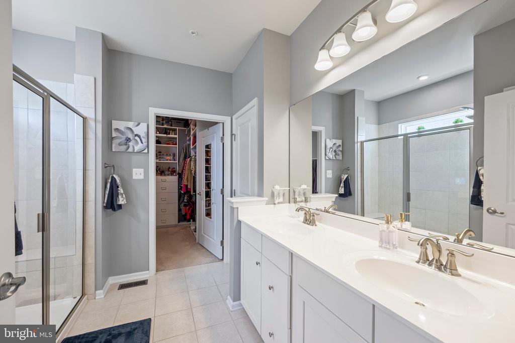 7720 PESTLE LANE
