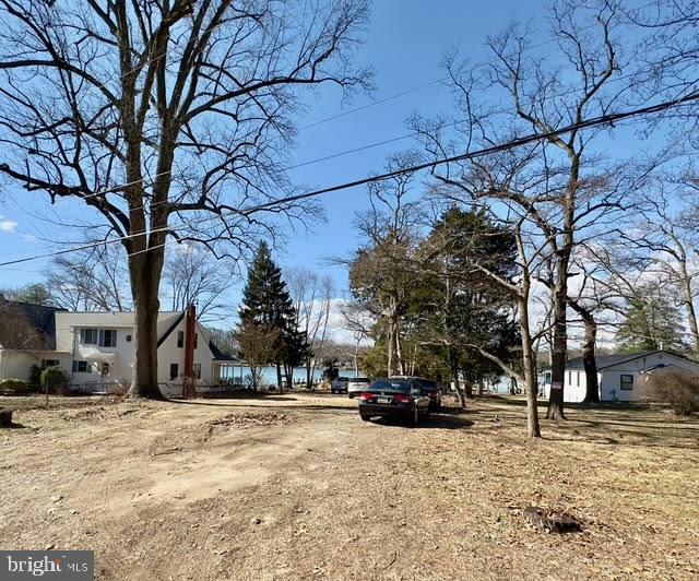 547 A & B Grays Creek Rd