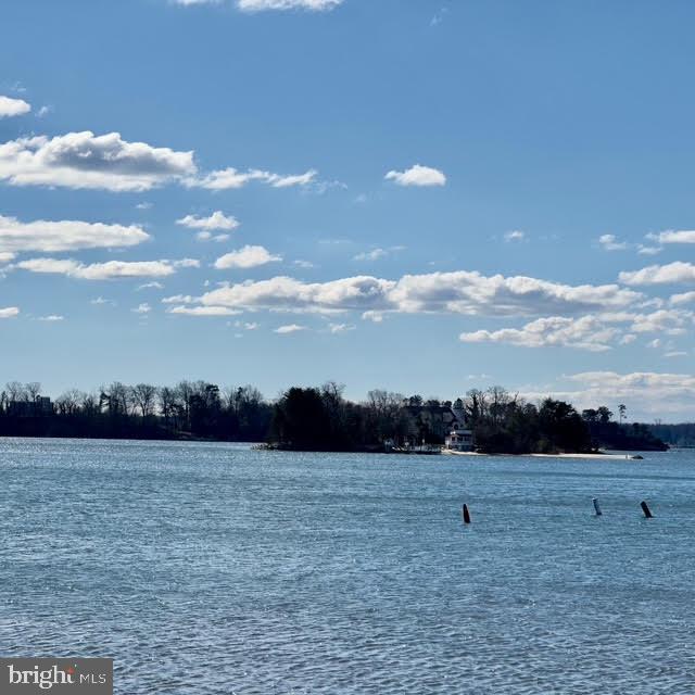 547 A & B Grays Creek Rd