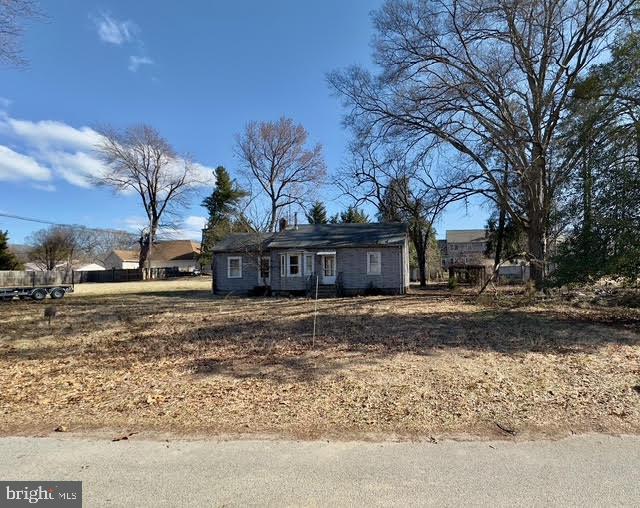 547 A & B Grays Creek Rd