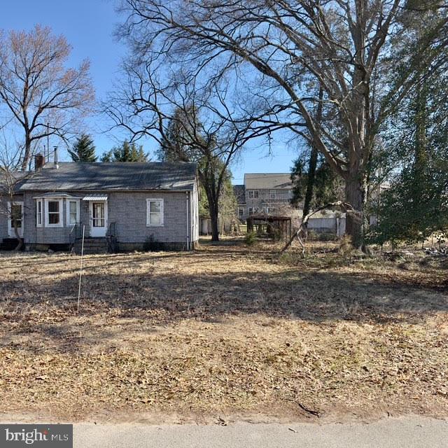 547 A & B Grays Creek Rd