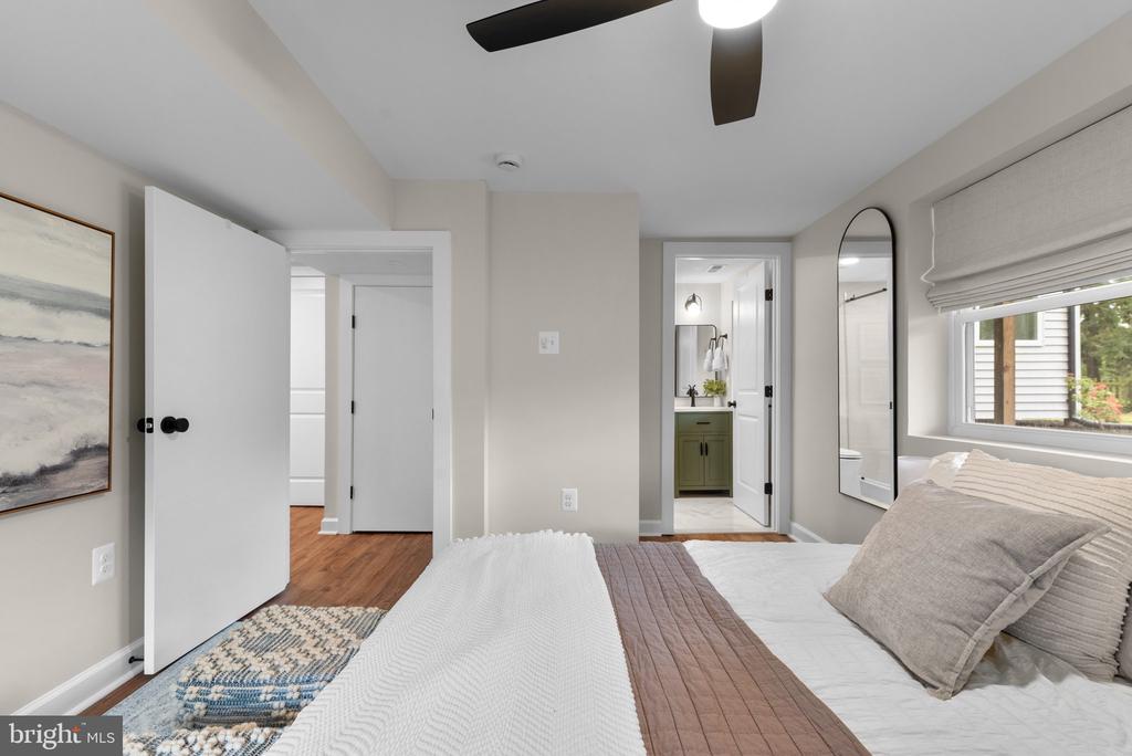 10 EMERSON COURT
