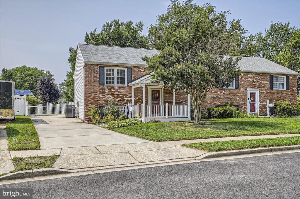 240 Inlet Dr