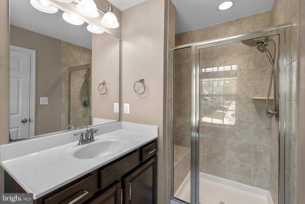 920 SAINT MARTINS LOOP