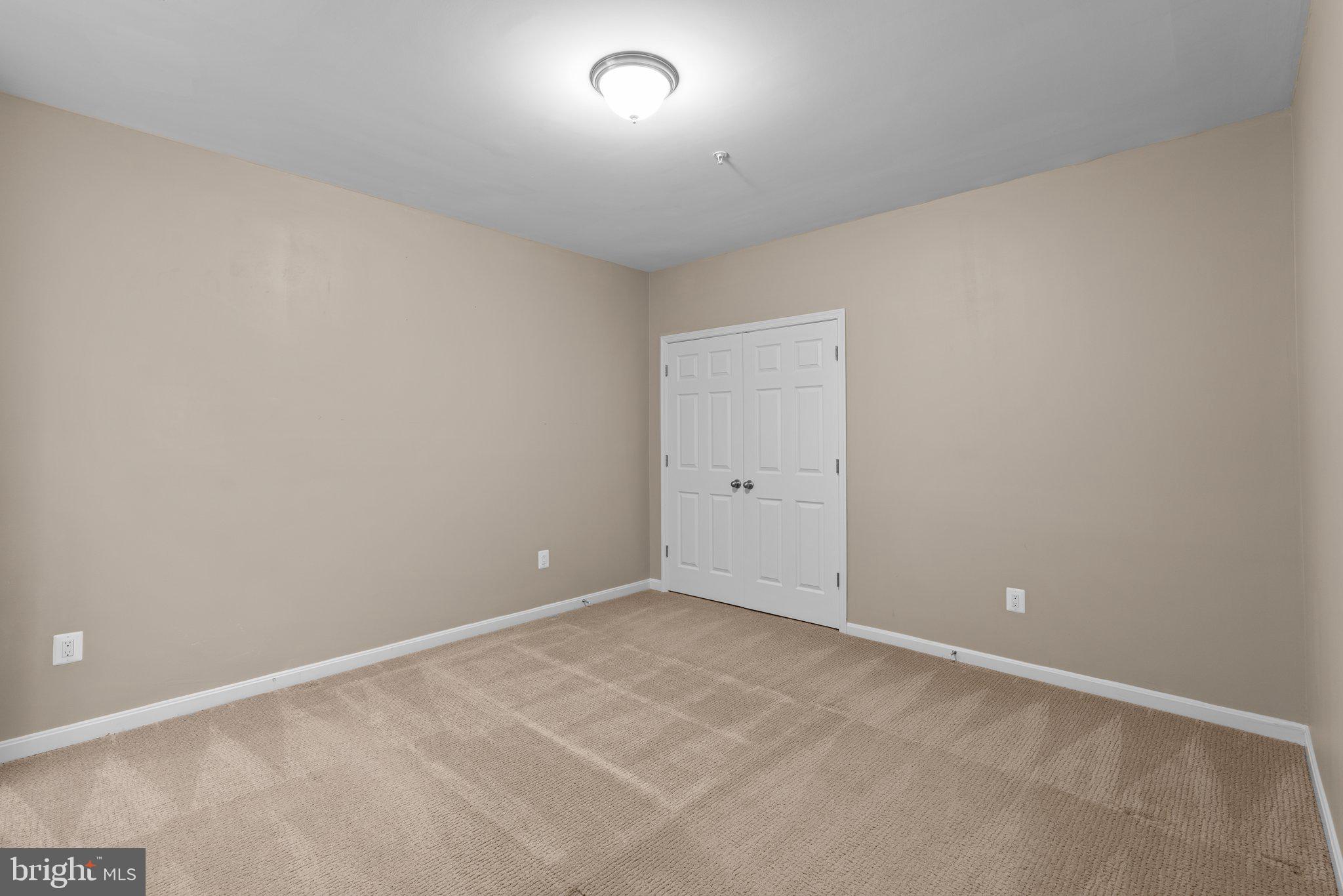 920 SAINT MARTINS LOOP