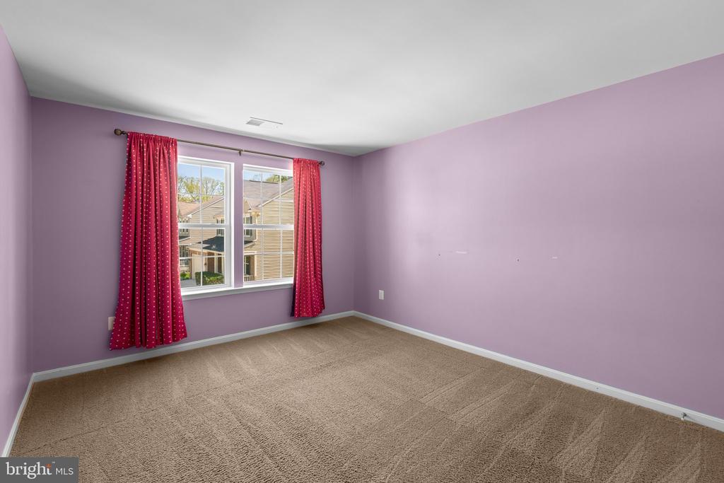 920 SAINT MARTINS LOOP