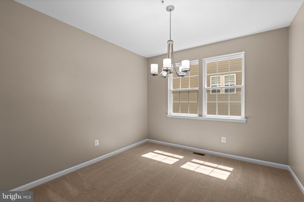 920 SAINT MARTINS LOOP