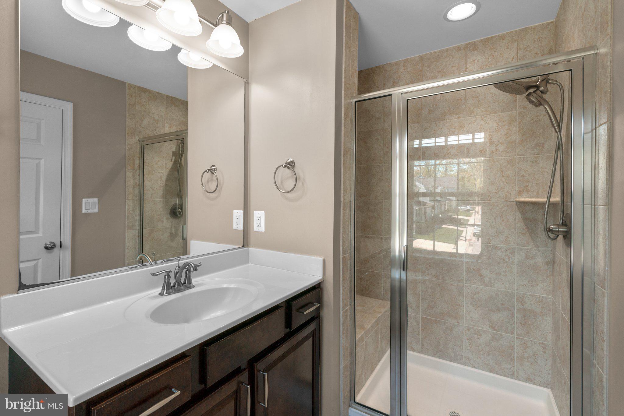 920 SAINT MARTINS LOOP