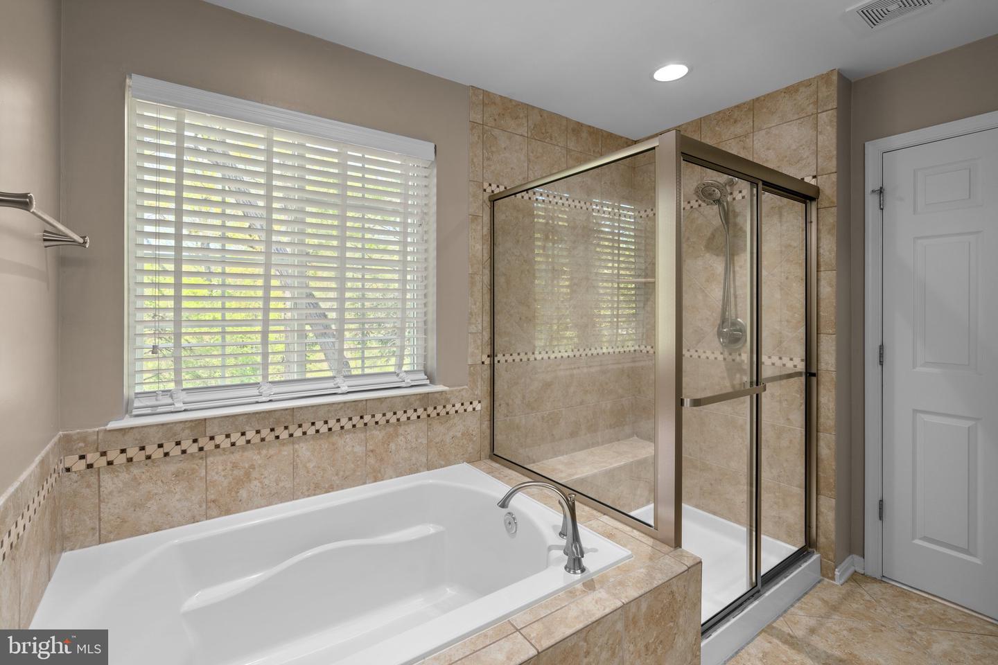 920 SAINT MARTINS LOOP