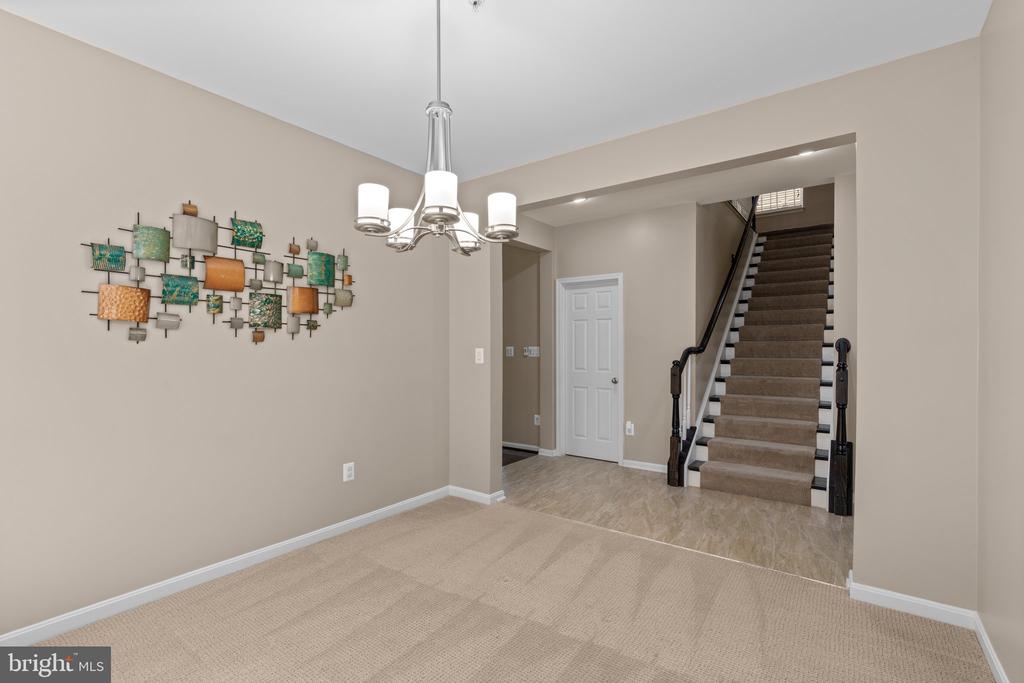 920 SAINT MARTINS LOOP