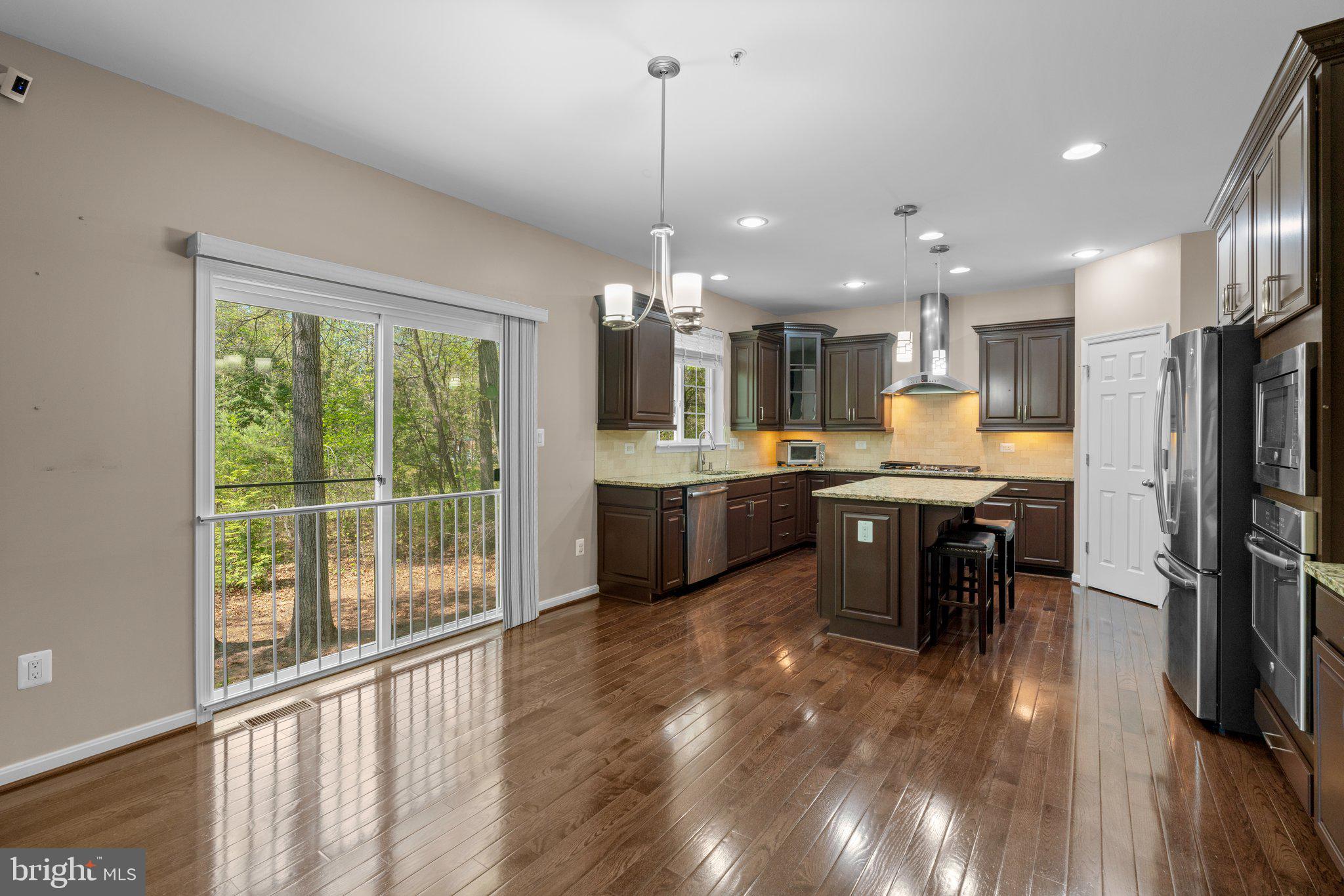 920 SAINT MARTINS LOOP