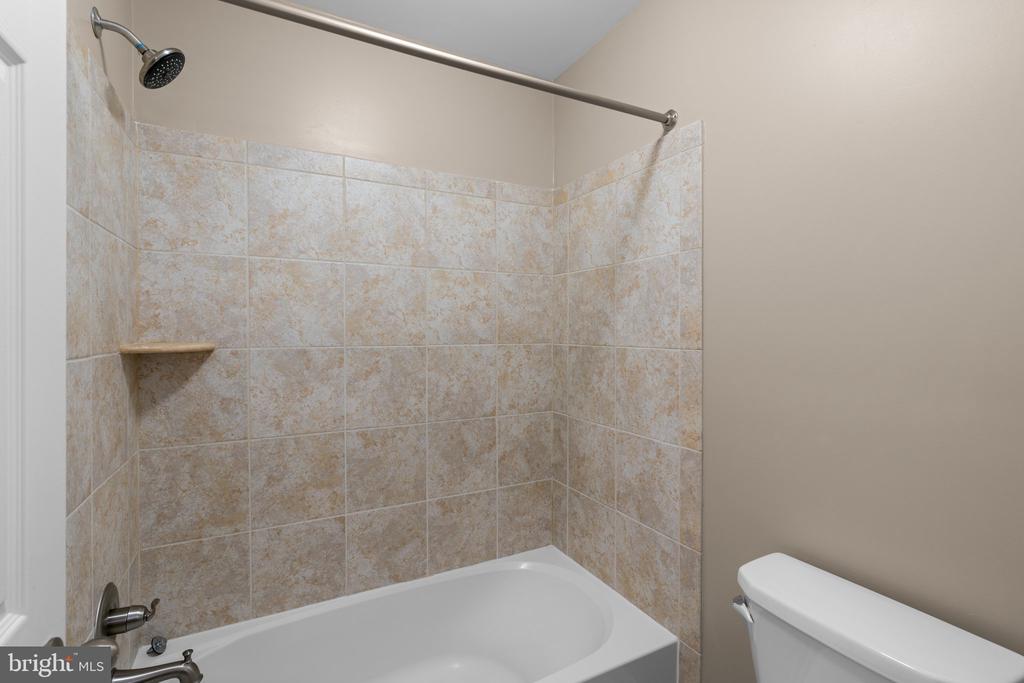 920 SAINT MARTINS LOOP