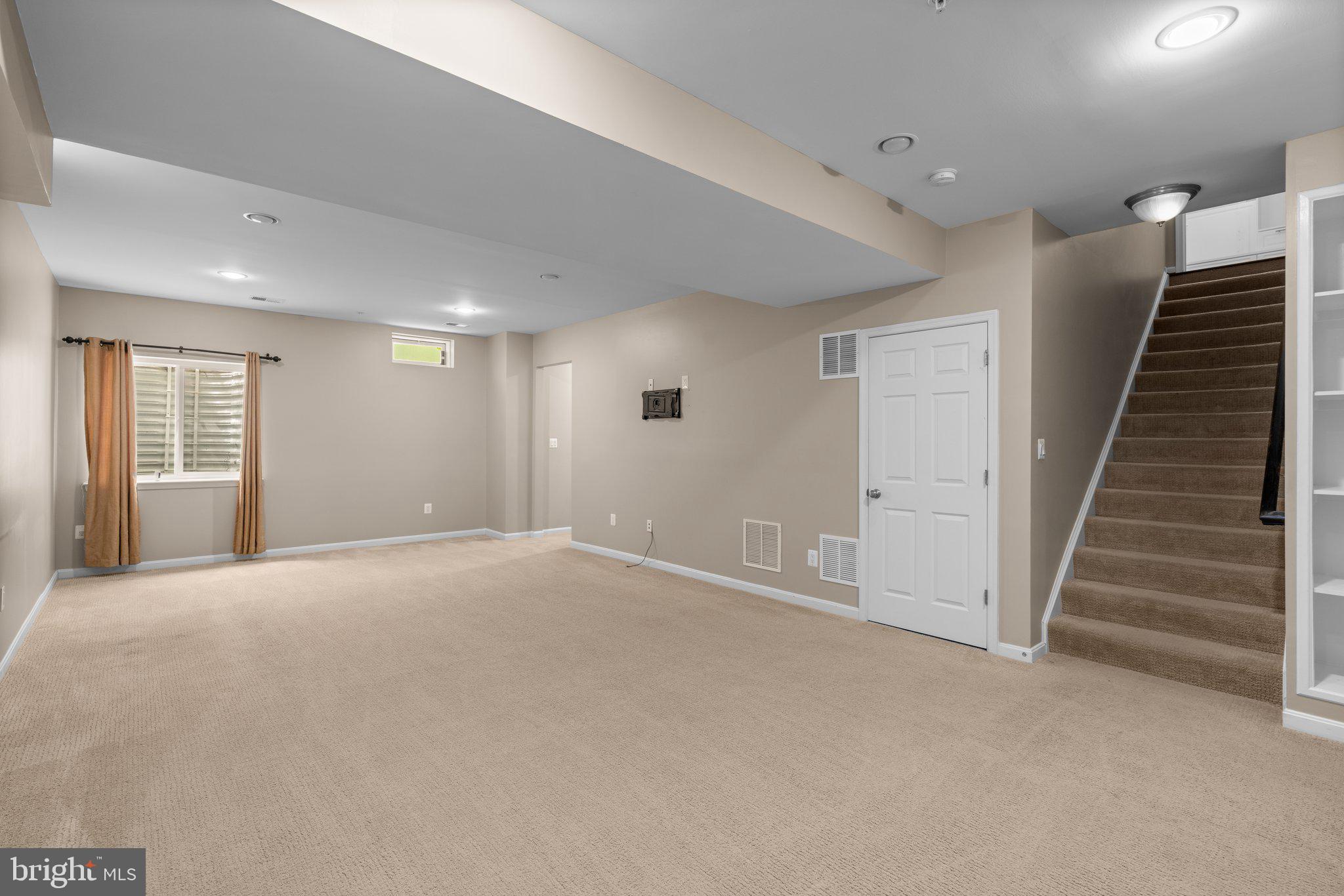 920 SAINT MARTINS LOOP