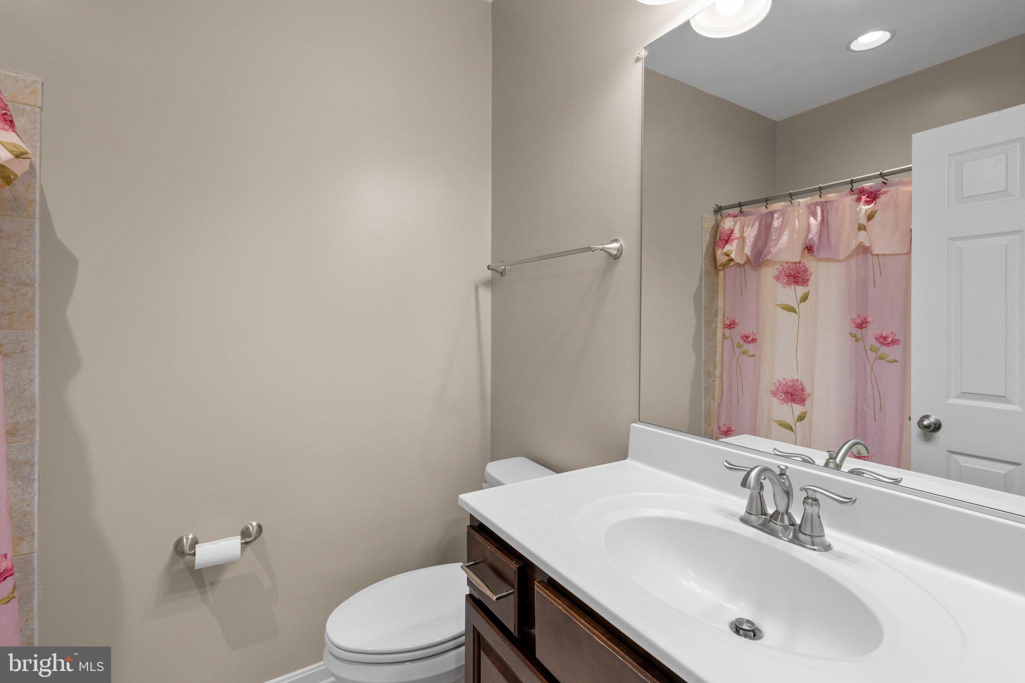 920 SAINT MARTINS LOOP