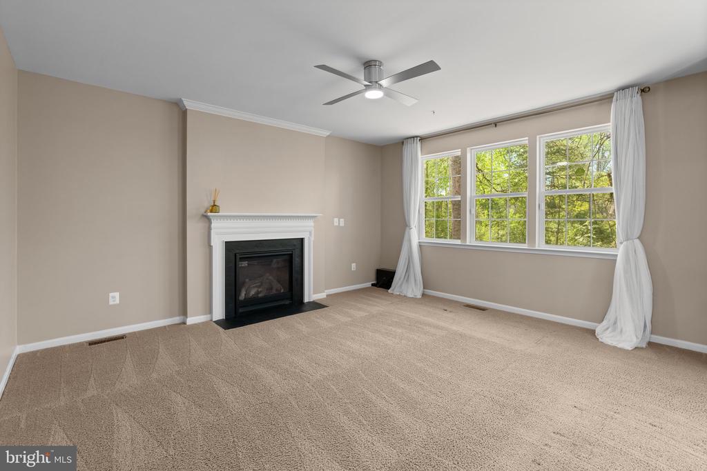 920 SAINT MARTINS LOOP