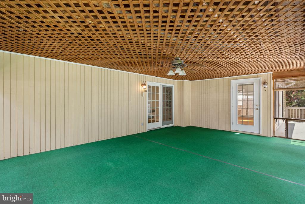 708 Radnor Ct