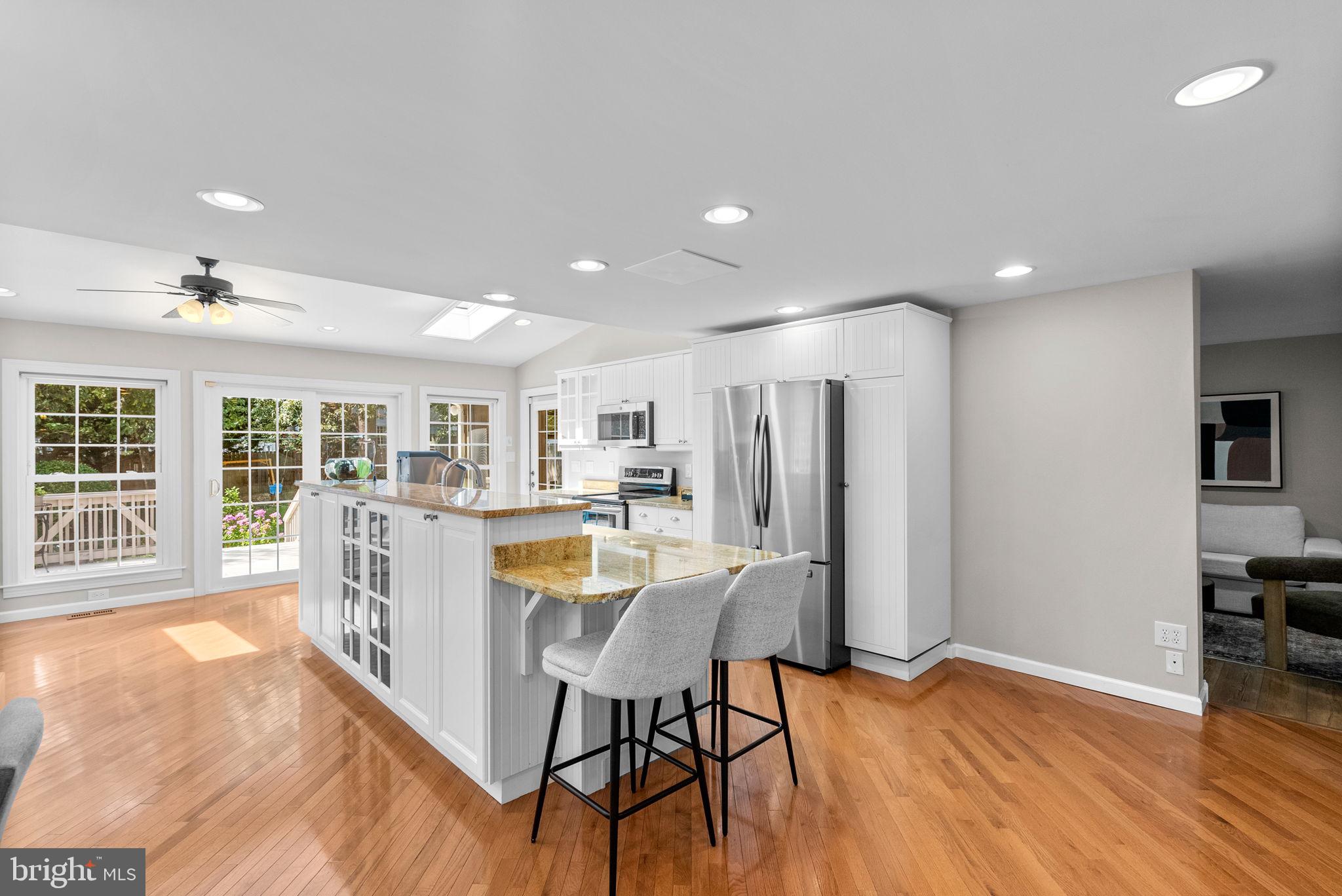 708 Radnor Ct