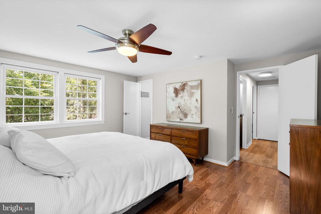 708 Radnor Ct