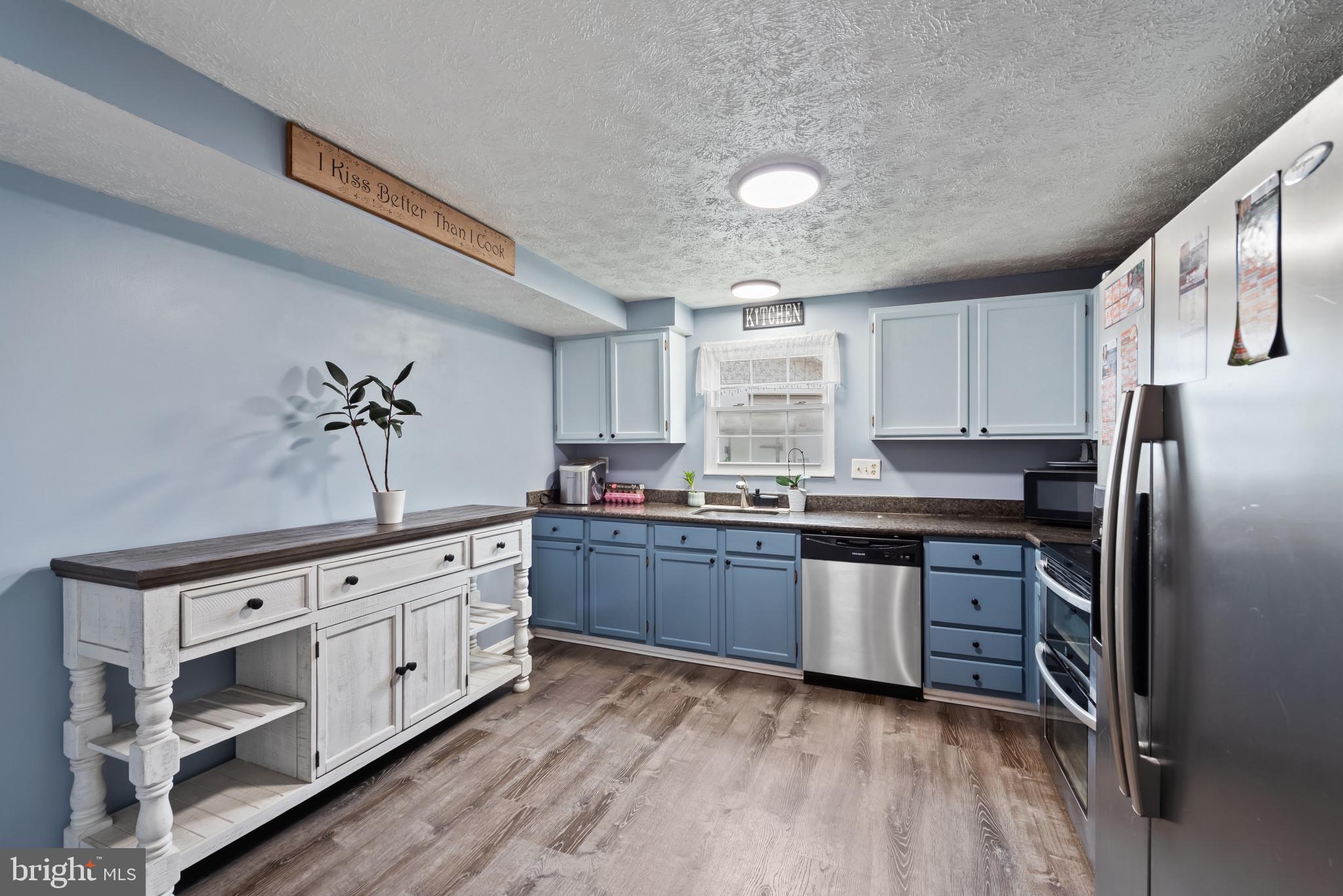 2960 ROSE CROWN CIRCLE