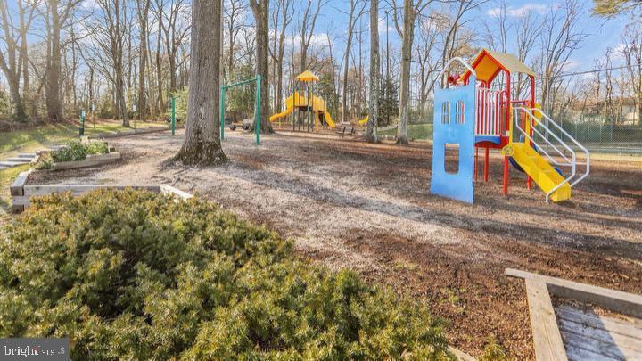 2960 ROSE CROWN CIRCLE