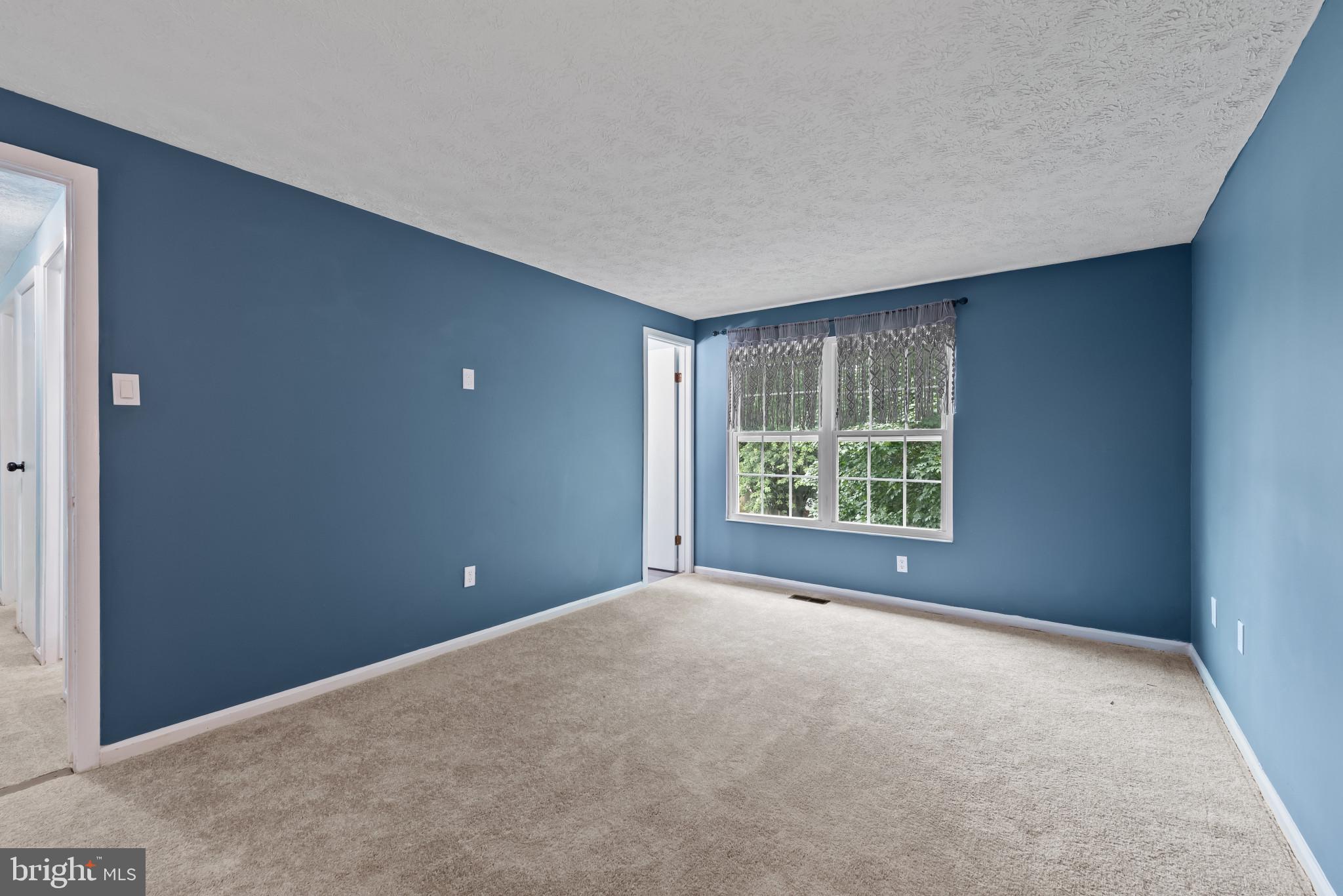 2960 ROSE CROWN CIRCLE