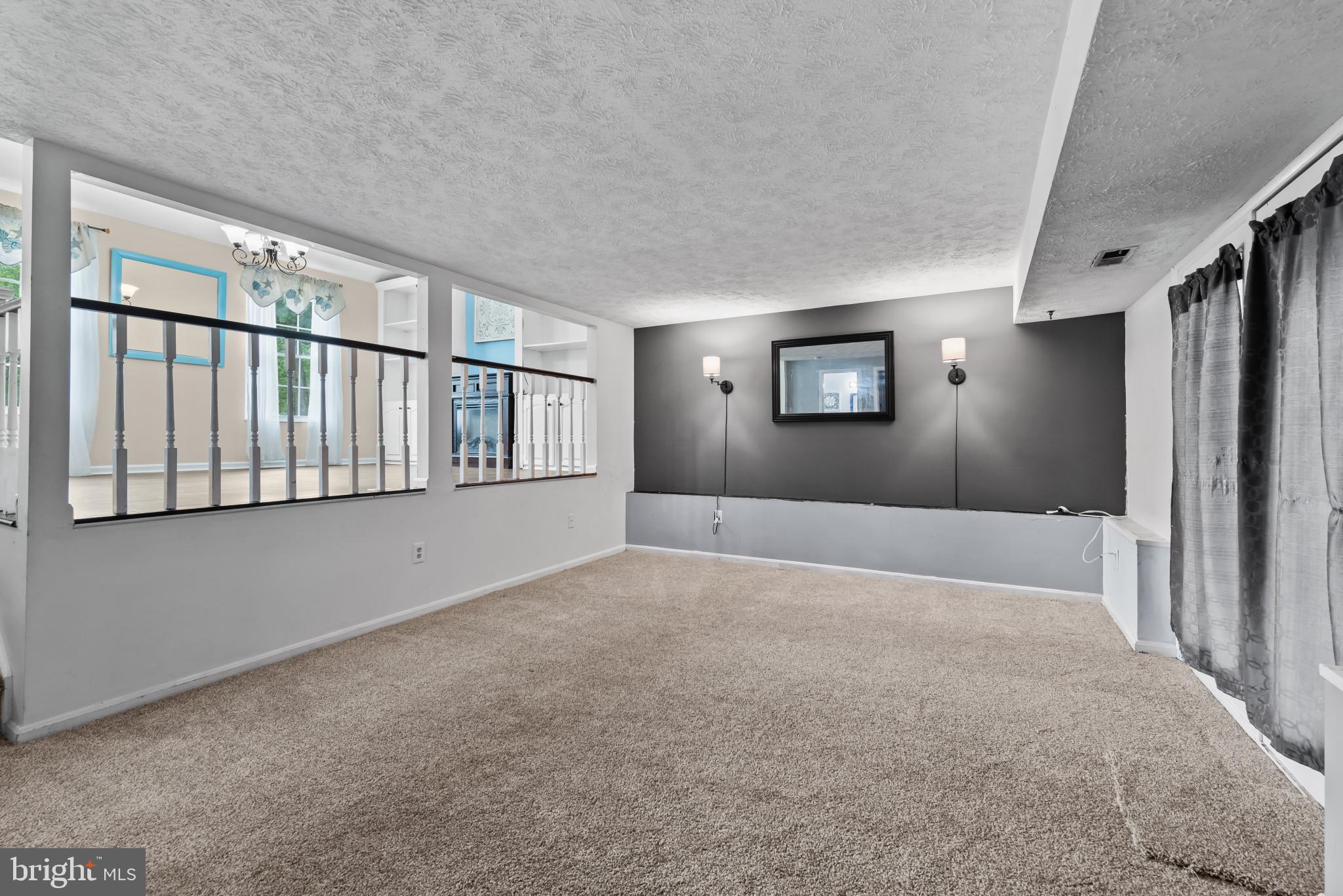 2960 ROSE CROWN CIRCLE