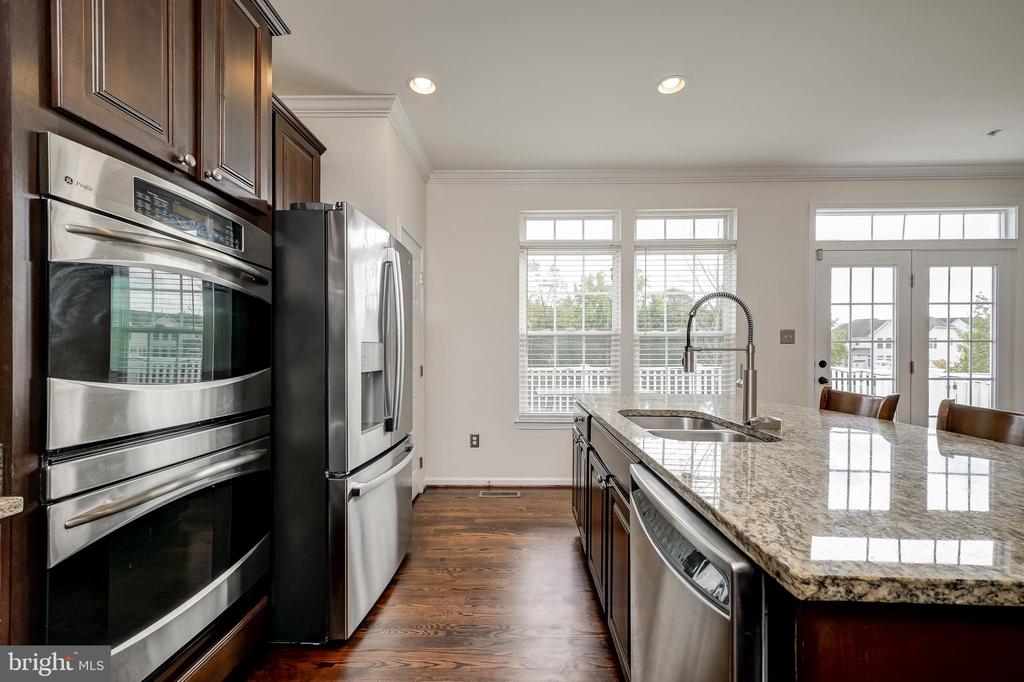 7591 TAUNTON COURT