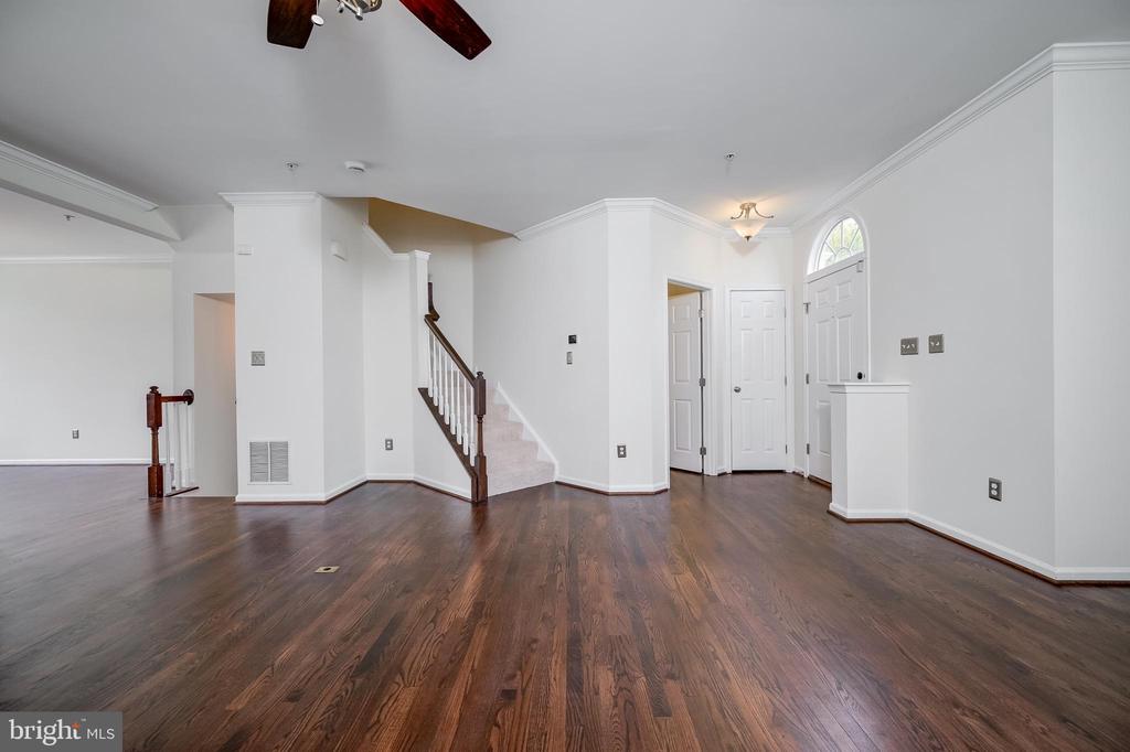 7591 TAUNTON COURT