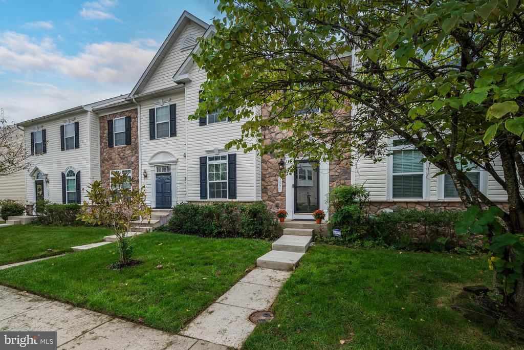 7591 TAUNTON COURT