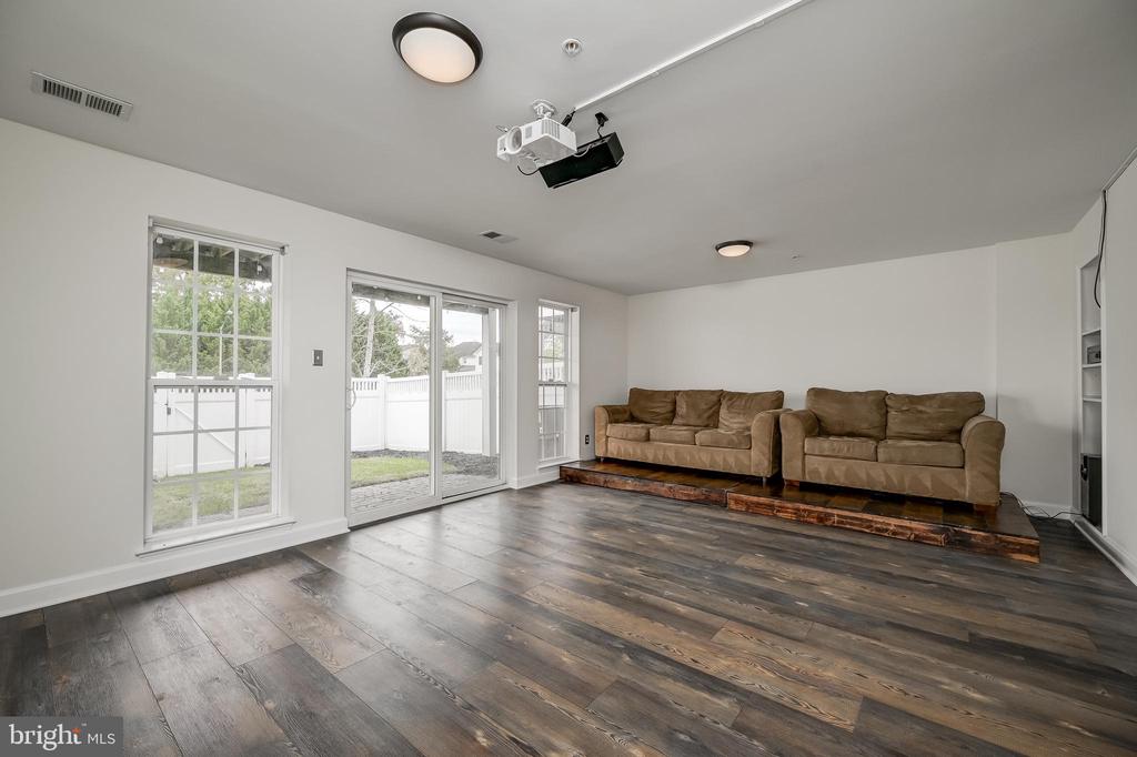 7591 TAUNTON COURT