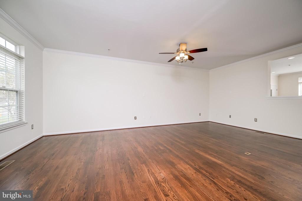 7591 TAUNTON COURT