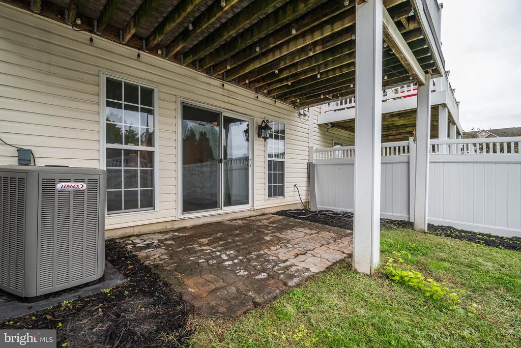 7591 TAUNTON COURT
