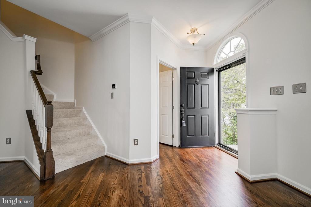 7591 TAUNTON COURT