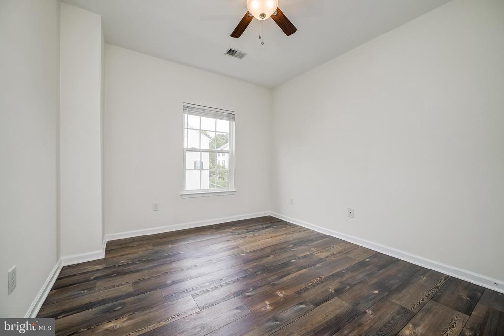 7591 TAUNTON COURT