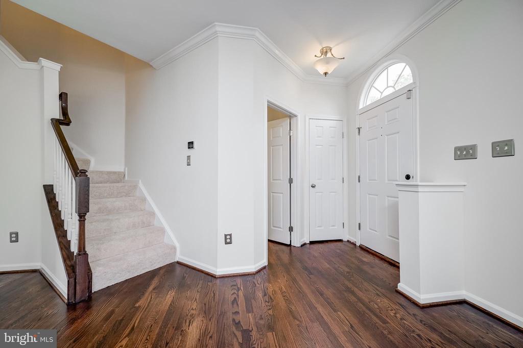 7591 TAUNTON COURT