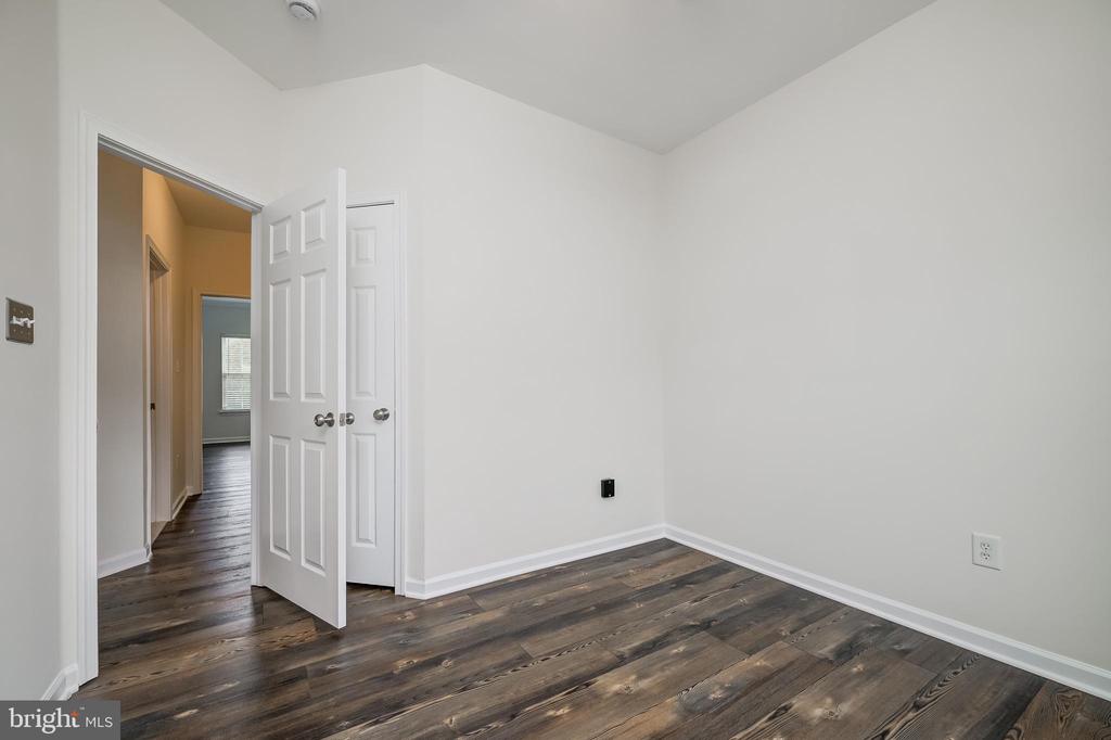 7591 TAUNTON COURT