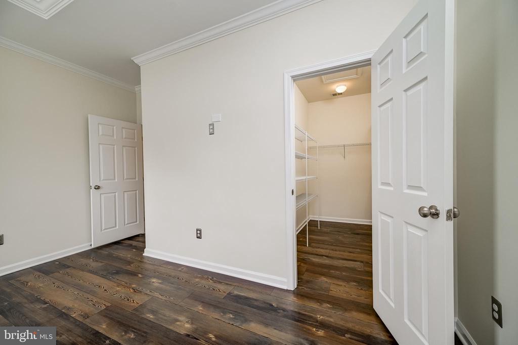 7591 TAUNTON COURT
