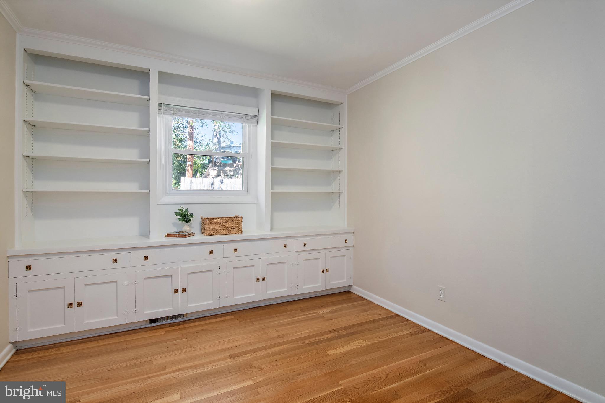 621 KENSINGTON AVENUE