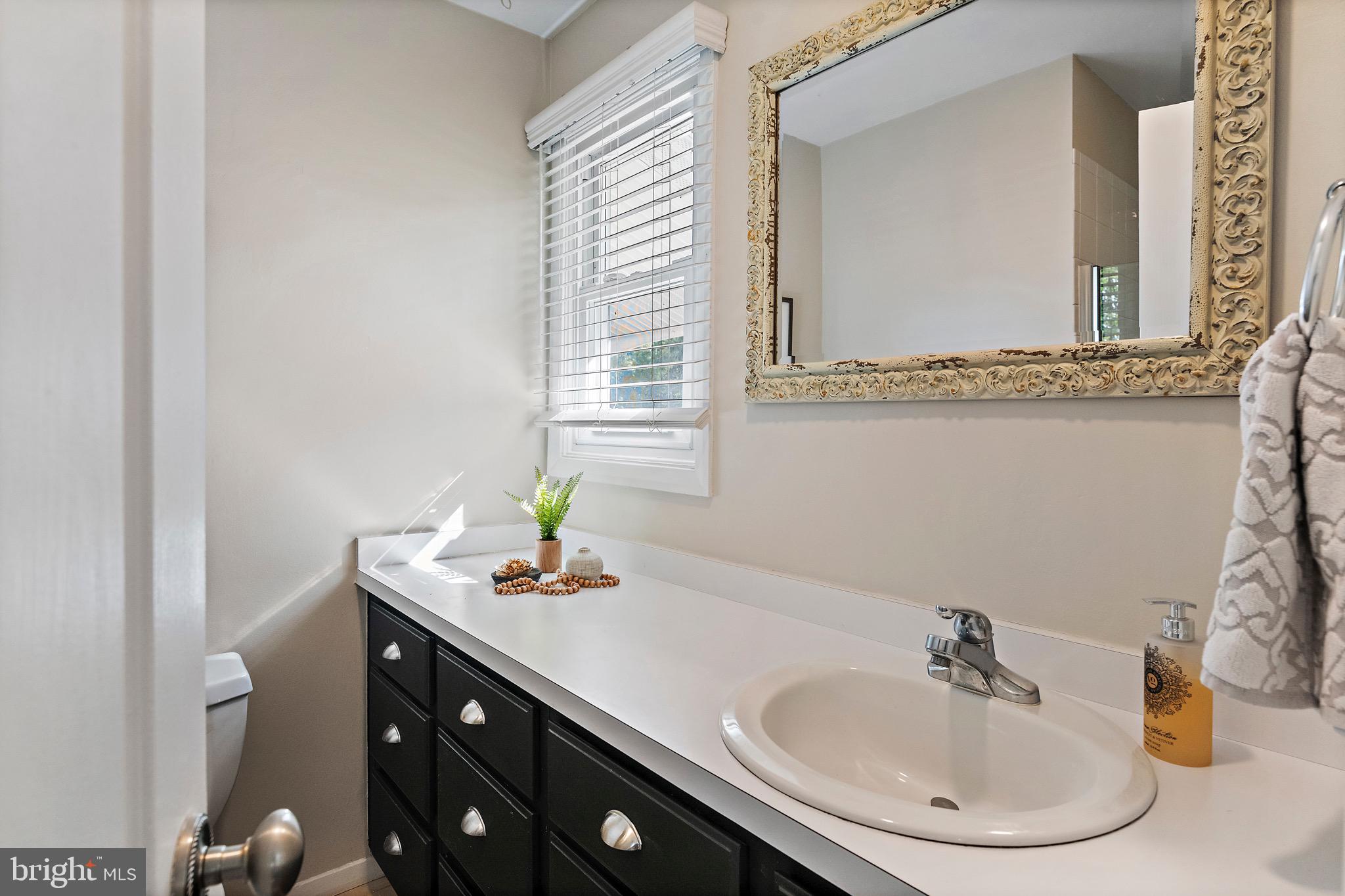 621 KENSINGTON AVENUE