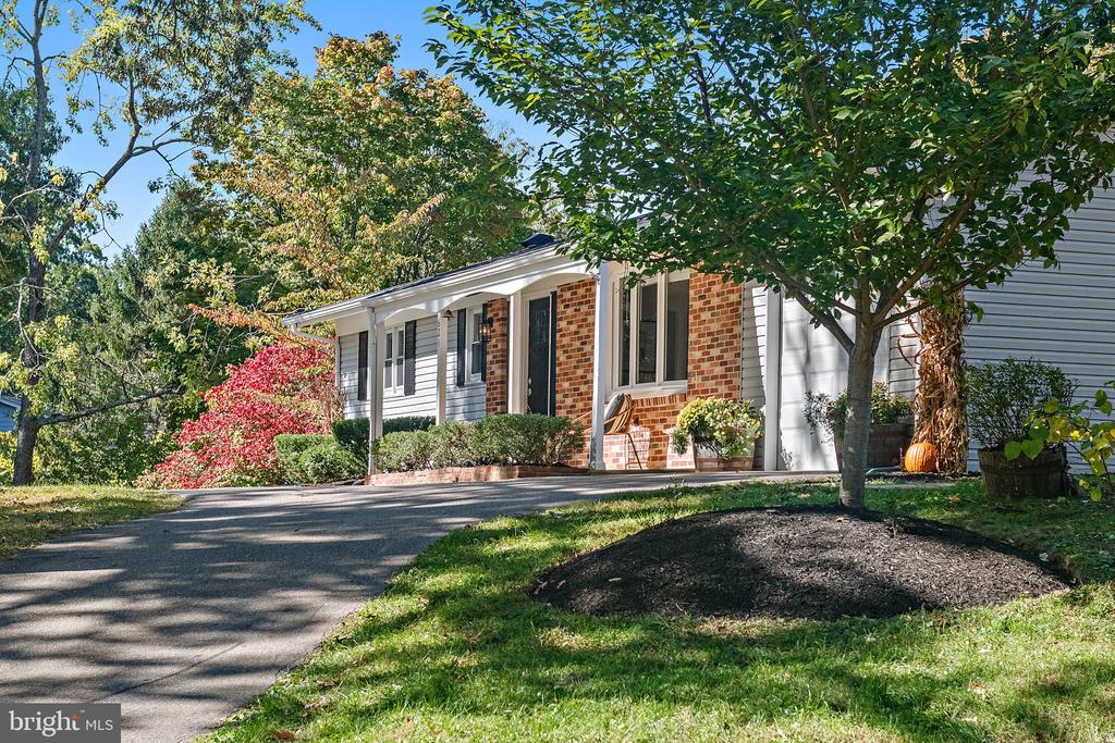 621 KENSINGTON AVENUE
