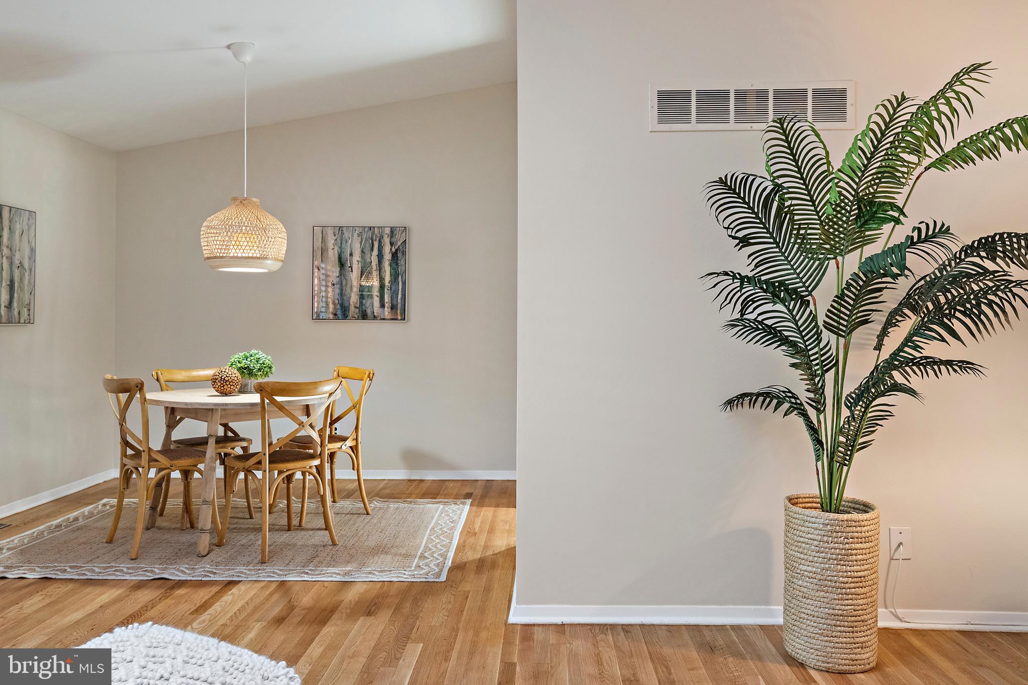 621 KENSINGTON AVENUE