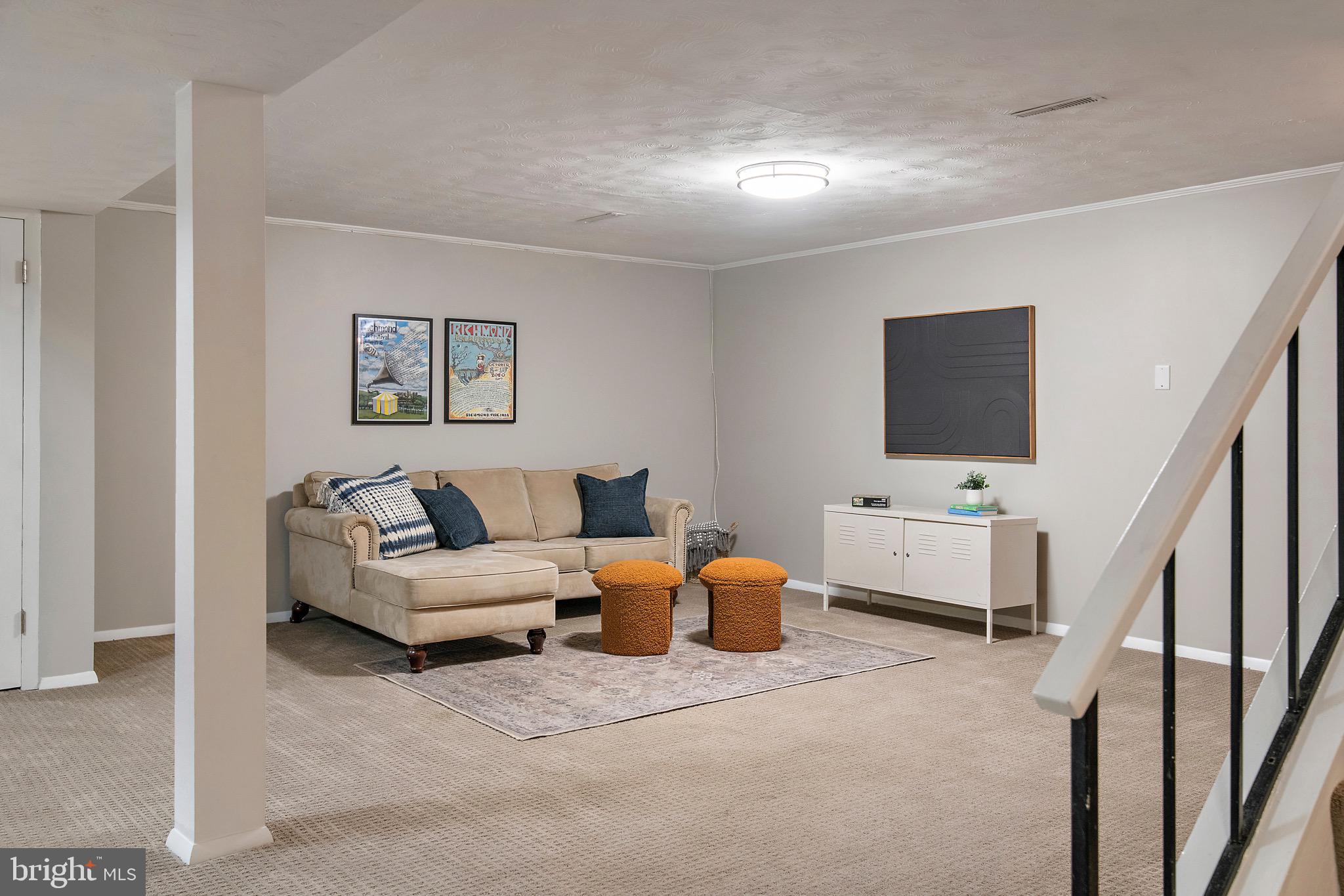 621 KENSINGTON AVENUE