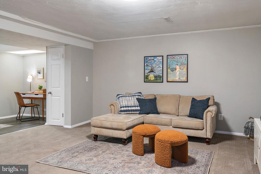 621 KENSINGTON AVENUE