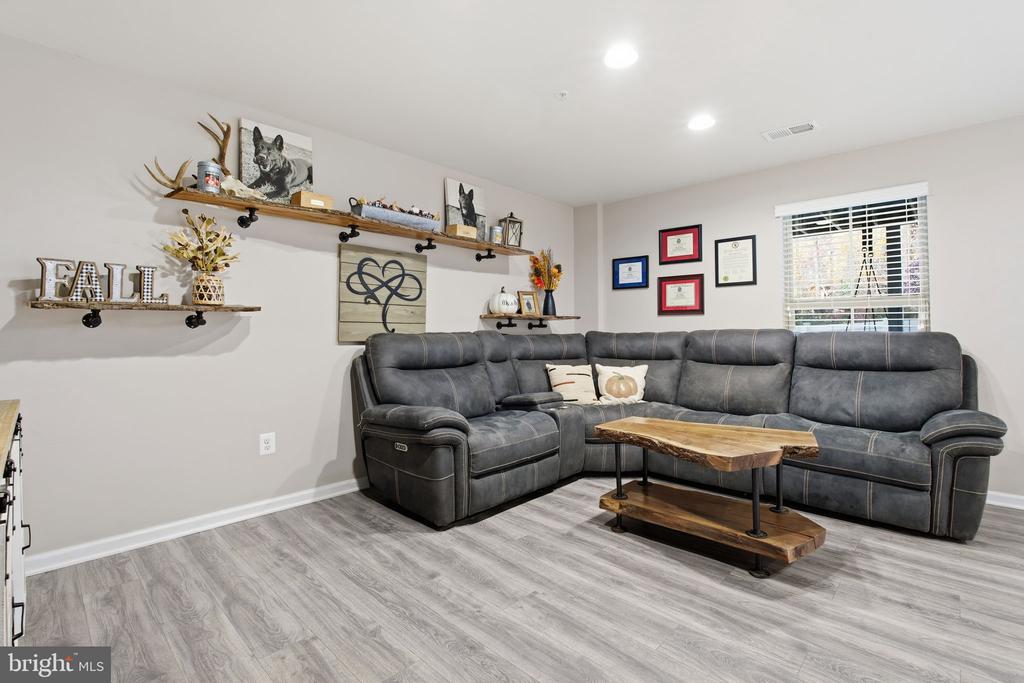 460 MARIANNA DRIVE