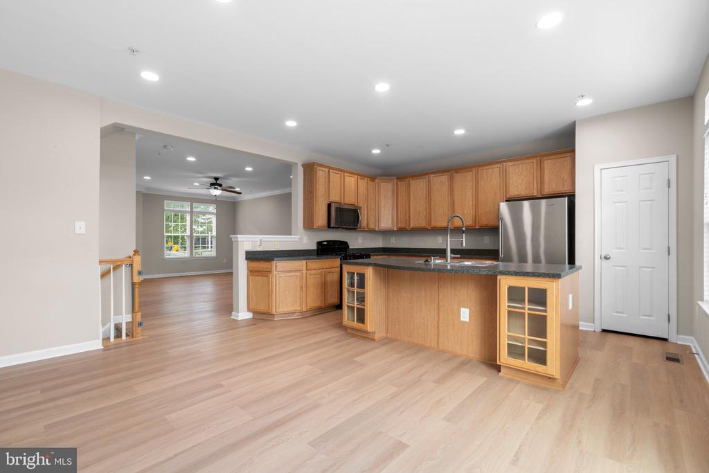 7597 TAUNTON COURT