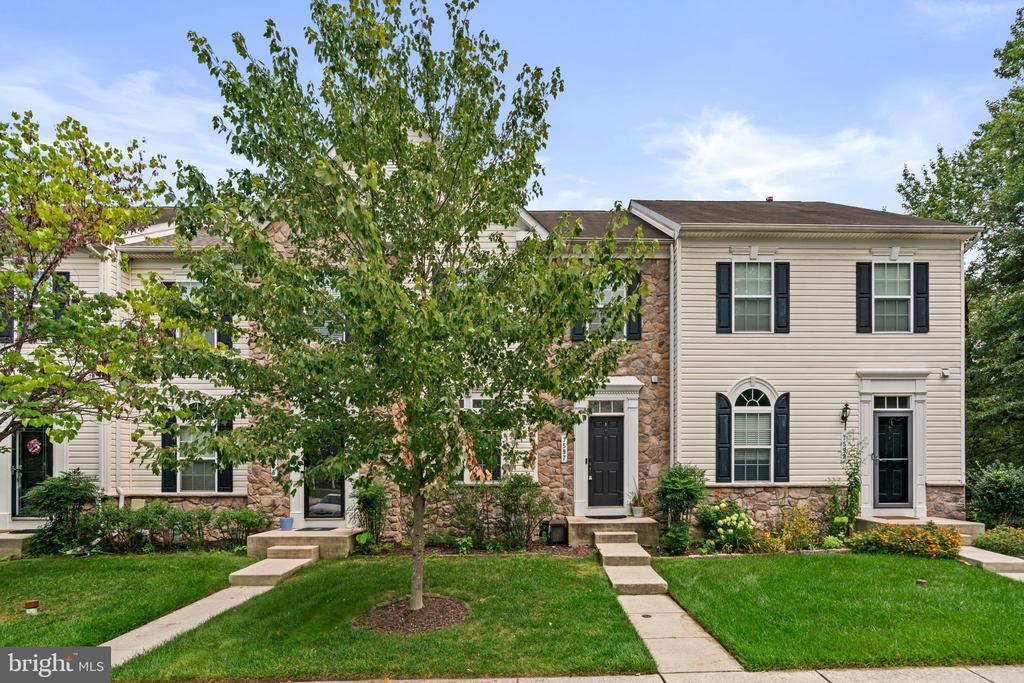 7597 TAUNTON COURT