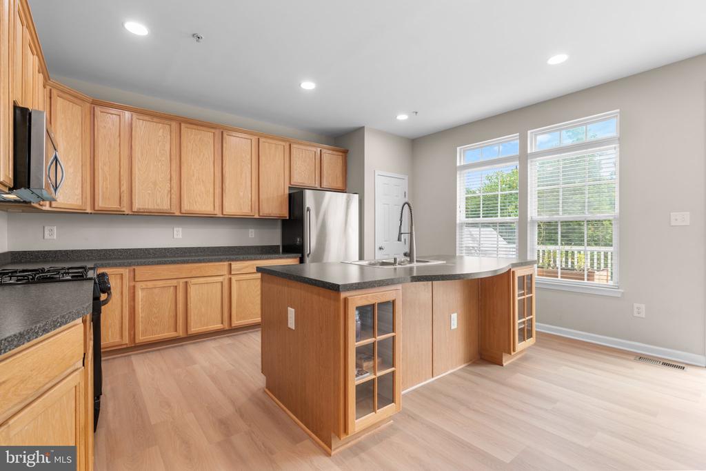 7597 TAUNTON COURT